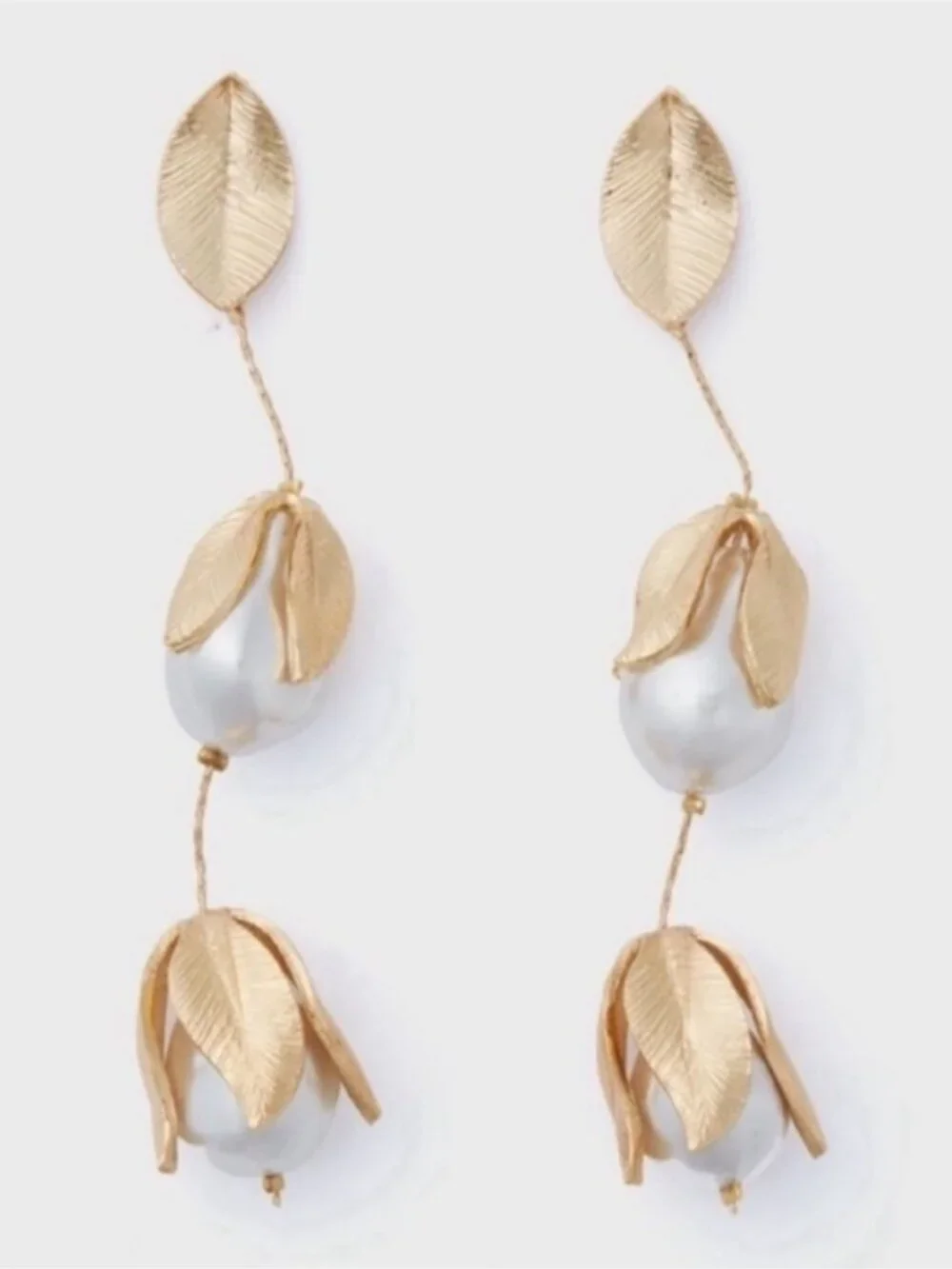 New! Gold Flower Bud Drop Earrings (2006) NWOT